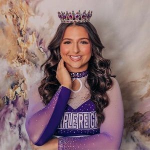 Meet your Posher, Danielle